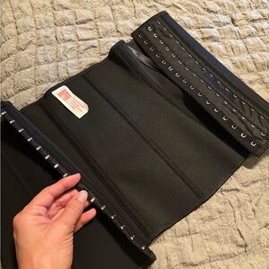 Latex Waist Trainer Corset Black Tummy Control Body Shaper Size S (1043)